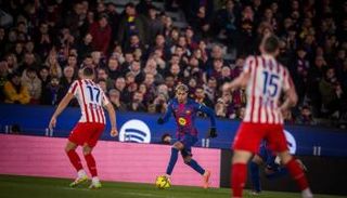موعد مباراة برشلونة وأتلتيكو مدريد اليوم 