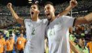 من الكاراتيه إلى كأس العالم.. قصة صخرة دفاع الجزائر