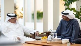 جانب من لقاء سابق بين محمد بن زايد وولي عهد البحرين 