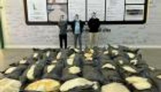 تعاون إماراتي-كويتي يُسقط شبكة مخدرات دولية بـ14 مليون قرص كبتاغون