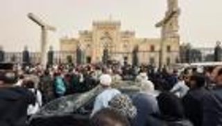 تشييع جثمان والدة الفنانة عبير فاروق من مسجد السيدة نفيسة