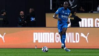 موعد مباراة الهلال والوحدة اليوم 