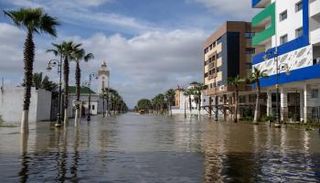 عودة تدريجية لسكان القصر الكبير بالمغرب