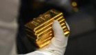 سعر الذهب اليوم يرتفع بدعم من عمليات شراء.. والفضة تقفز بنسبة 3%