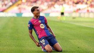 لامين يامال نجم برشلونة