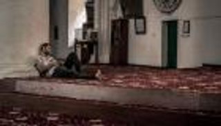خمول ما بعد التراويح.. ماذا تفعل عند إحساسك بالنوم وقت الإفطار؟ (خاص)