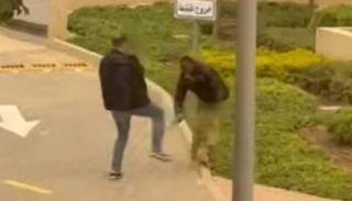 فيديو ضرب رجل أعمال لفرد أمن