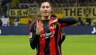 يونس بن طالب لاعب فرانكفورت