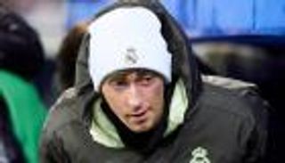 أجبر النادي على اعتذار رسمي.. دين هويسن يورط ريال مدريد بقضية عنصرية
