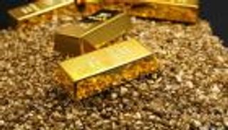 سعر الذهب اليوم.. &laquo;النفيس&raquo; يصعد بدعم تراجع الدولار ومخاوف الرسوم
