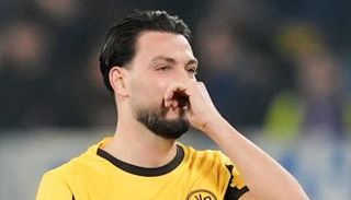 بن سبعيني مدافع بروسيا دورتموند