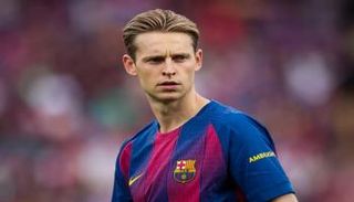 فرينكي دي يونغ لاعب برشلونة 