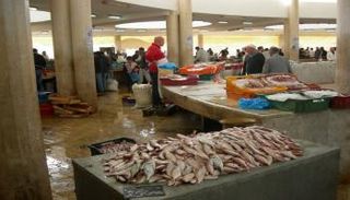سوق الأسماك بباب الجبلي (صفاقس التونسية) - أرشيفية