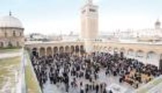 جامع الزيتونة المعمور.. نفحات رمضان تتعانق مع عبق التاريخ في قلب تونس