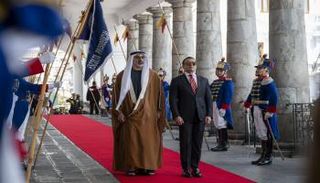 الشيخ خالد بن محمد بن زايد آل نهيان ورئيس الإكوادور