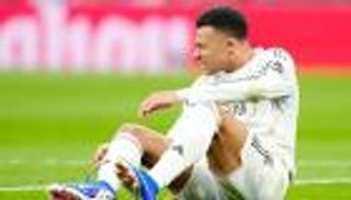 بسبب التناقض.. مبابي يثور على الجهاز الطبي لريال مدريد وأربيلوا 