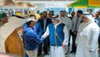 ولي عهد البحرين يتفقد الأسواق ميدانيا.. تأكيد على وفرة السلع واستدامة سلاسل الإمداد