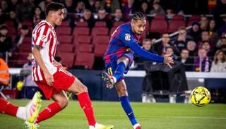 القنوات الناقلة لمباراة برشلونة وأتلتيكو مدريد اليوم 