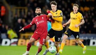 جانب من مباراة ولفرهامبتون وليفربول
