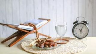 صيام رمضان يمنح الجسم فوائد صحية وروحية
