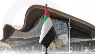 الإمارات تعفي المتضررين من غرامات تأخير المغادرة