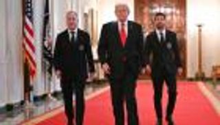 لحق برونالدو.. ميسي يزور البيت الأبيض ويلتقي ترامب (فيديو)