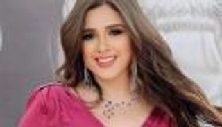 ياسمين عبدالعزيز تستعين بعادل إمام للرد على الانتقادات