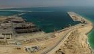 ميناء الدقم في عمان يؤكد استمرار العمليات التشغيلية والبحرية بصورة طبيعية
