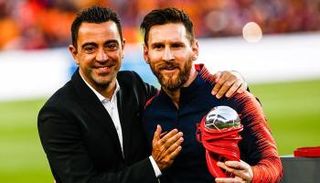 تشافي هيرنانديز وليونيل ميسي