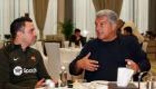 &laquo;فليك أفضل&raquo;.. لابورتا يرد على تشافي