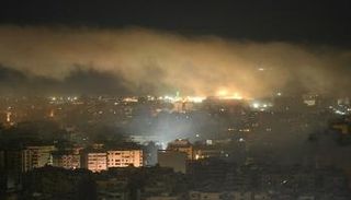 تصاعد الدخان عقب غارة إسرائيلية في طهران