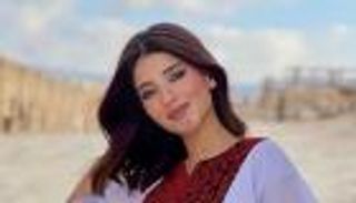 بعد ظهورها في مسلسل &laquo;إفراج&raquo;.. أجمل إطلالات نارين بيوتي الرمضانية
