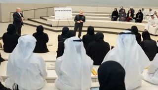 جانب من لقاءات قيادات حكومة أبوظبي