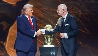 دونالد ترامب وجياني إنفانتينو