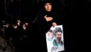 في الوجه والقدم.. تفاصيل جديدة حول إصابة المرشد الجديد لإيران