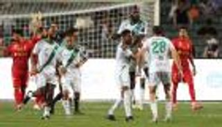 موعد مباراة الأهلي والقادسية في الدوري السعودي 2026 والقنوات الناقلة