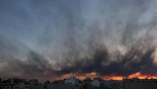 دخان يتصاعد في طهران