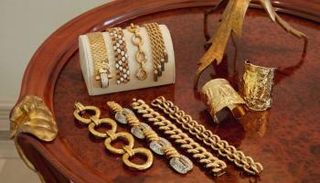 مشغولات ذهبية - أرشيفية 