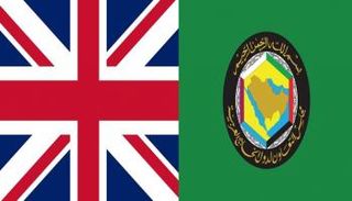 شعار مجلس التعاون الخليجي وعلم بريطانيا