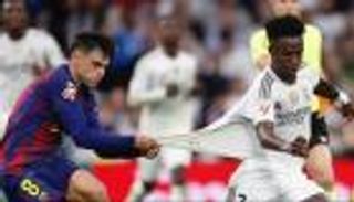 بيدري يعادل فينيسيوس.. 7 لاعبين ارتفعت قيمتهم في برشلونة
