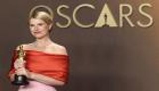 جوائز الأوسكار 2026.. جيسي باكلي أفضل ممثلة عن فيلم &laquo;هامنت&raquo;