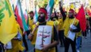 &laquo;شباك الحظر&raquo;.. 4 عناصر من حزب الله أمام قضاء لبنان