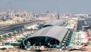 مطار دبي.. &laquo;الدفاع المدني&raquo; يباشر عمليات التبريد بعد إخماد حريق