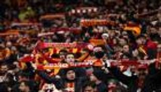 ليفربول ضد غلطة سراي.. شغب الجماهير يشعل الموقعة الحاسمة