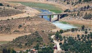 جسر على نهر الليطاني- أرشيفية