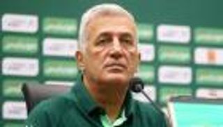 بيتكوفيتش يهاجم ماسولين ويكشف مشكلته مع منتخب الجزائر