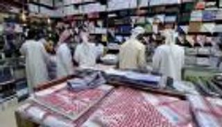 أسواق الإمارات.. إقبال كثيف وزخم متنامي مع دخول عيد الفطر المبارك