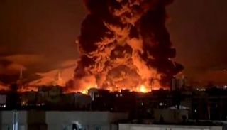 اشتعال النيران في مصافي نفط في طهران - أرشيفية