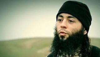 لقطة شاشة من فيديو يظهر الإرهابي الفرنسي صبري الصيد