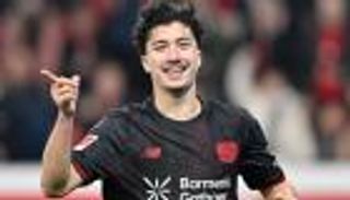 خلف صلاح ويامال، مازا يقتحم سباق الأفضل في دوري أبطال أوروبا